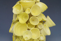 Do you listen to me? | Porcelain | Yellow glaze | H23 cm - W25 cm